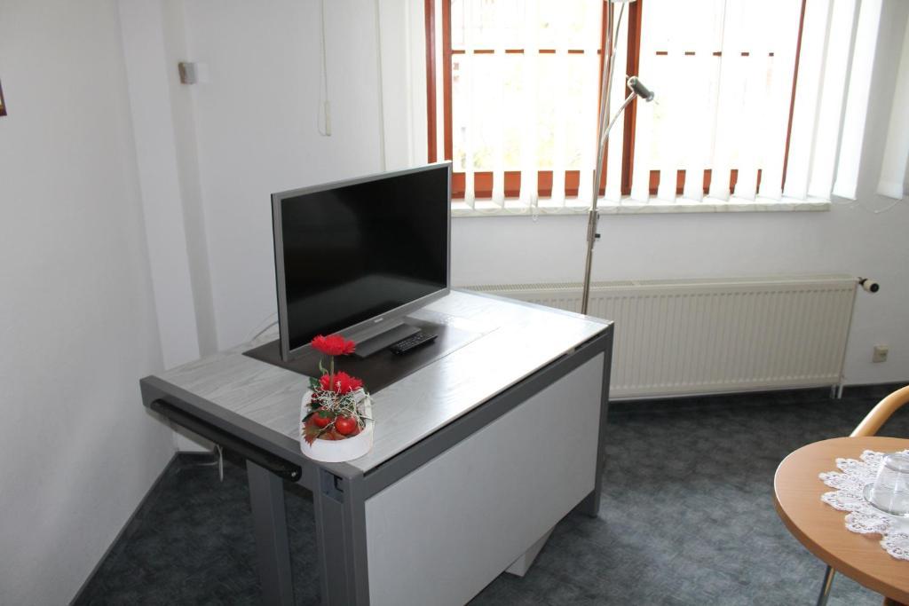 Hotel Am Stadtwall Кведлинбург Екстериор снимка