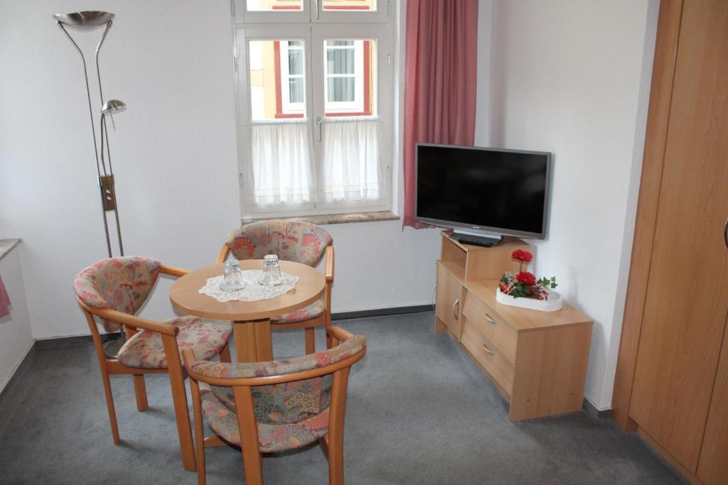 Hotel Am Stadtwall Кведлинбург Екстериор снимка
