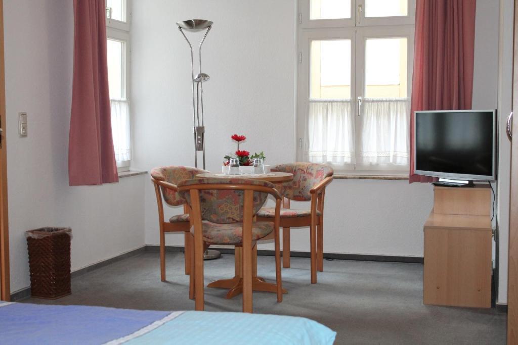 Hotel Am Stadtwall Кведлинбург Екстериор снимка